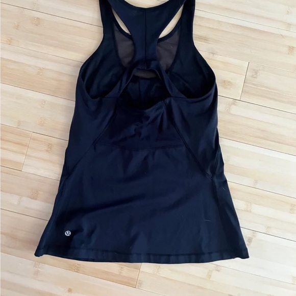 Lululemon tank - Picture 3 of 4